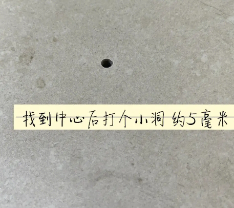 衡南瓷砖空鼓维修公司专业解答在瓷砖铺贴过程中，如果砂料搅拌不均匀，将会带来以下问题